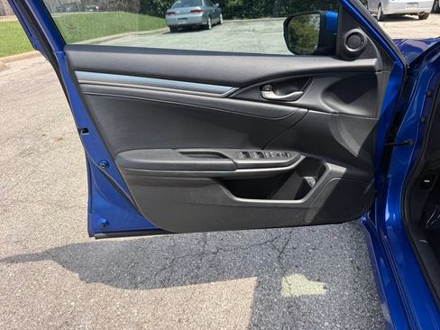 Used 2017 Honda Civic EX-L image 12