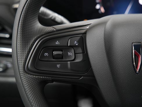 New 2025 Buick Envista Preferred image 30