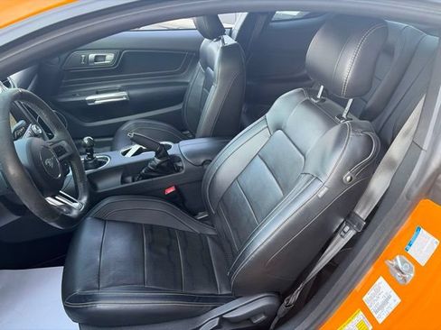 Used 2018 Ford Mustang GT Premium w/ GT Performance Package RWD image 8