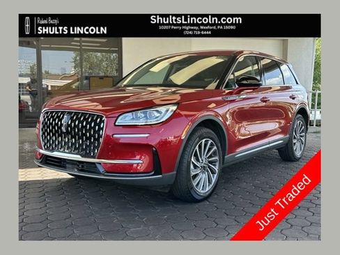 Used 2025 Lincoln Corsair Reserve AWD/4WD image 1