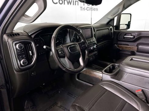 Used 2021 GMC Sierra 2500 Denali w/ Denali Ultimate Package AWD/4WD image 3