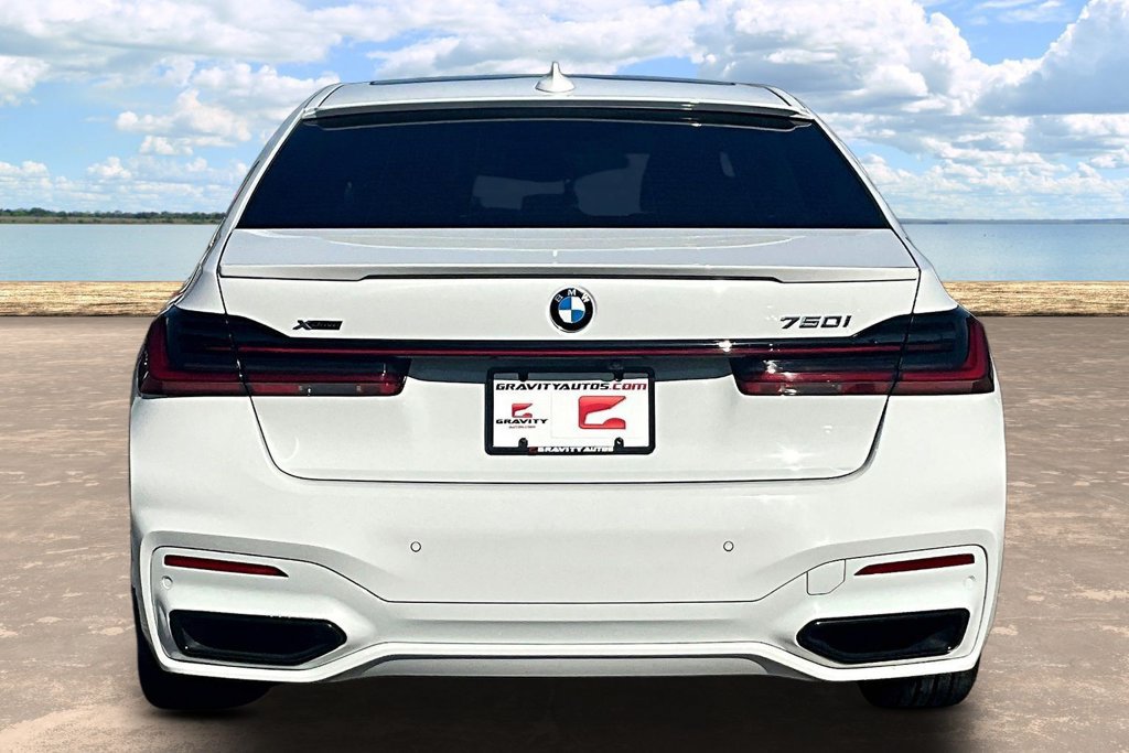 Used 2022 BMW 750i xDrive w/ Executive Package AWD/4WD image 5