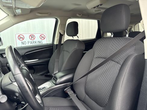 Used 2018 Dodge Journey SE w/ Popular Equipment Group image 13