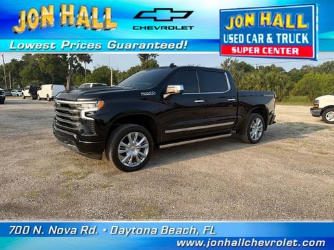 Used 2025 Chevrolet Silverado 1500 High Country AWD/4WD image 2