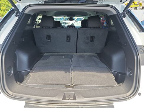 Used 2024 Chevrolet Blazer LT w/ Convenience Package FWD image 12