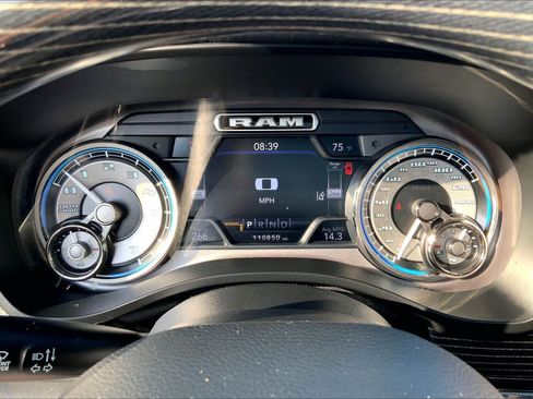 Used 2020 RAM 1500 Limited w/ Black Appearance Package AWD/4WD image 22