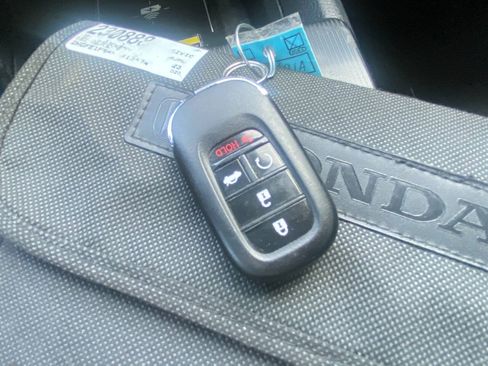 Used 2023 Honda Civic Touring image 16