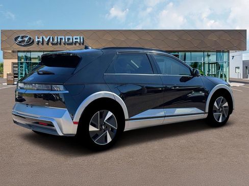 New 2026 Hyundai Ioniq 5 Limited image 8