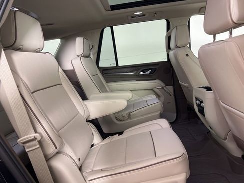 Used 2024 GMC Yukon Denali image 15