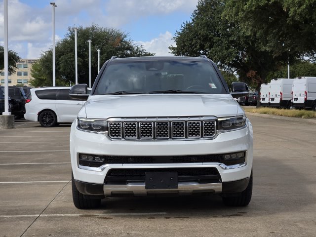 Used 2023 Jeep Grand Wagoneer L Series II AWD/4WD image 2