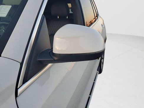 Used 2025 BMW X5 xDrive50e image 21