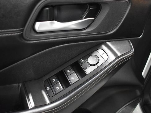 Certified 2024 Nissan Rogue SV w/ SV Premium Package image 15