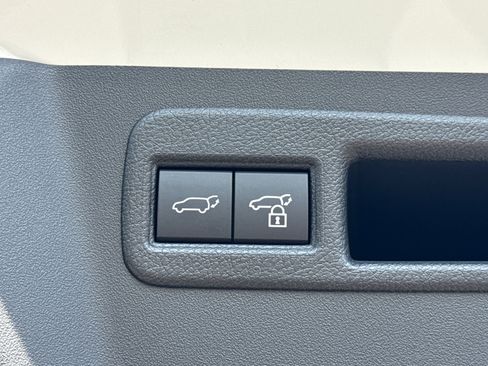 New 2026 Toyota C-HR AWD/4WD image 12