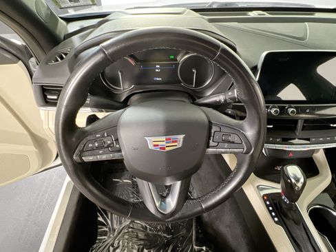 Used 2021 Cadillac CT4 Luxury w/ Sun And Sound Package RWD image 11