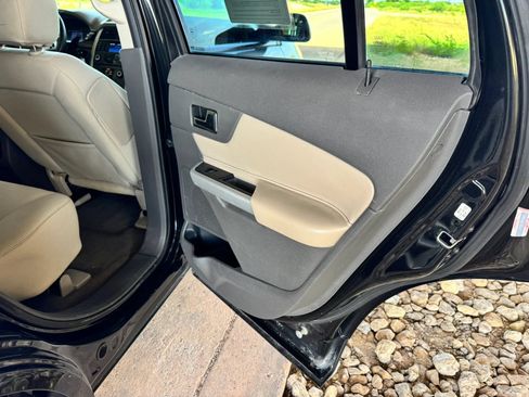 Used 2013 Ford Edge SE FWD image 20