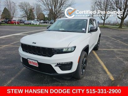 Used 2023 Jeep Grand Cherokee Limited w/ Black Appearance Package