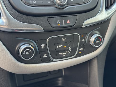 Certified 2022 Chevrolet Equinox LT AWD/4WD image 29
