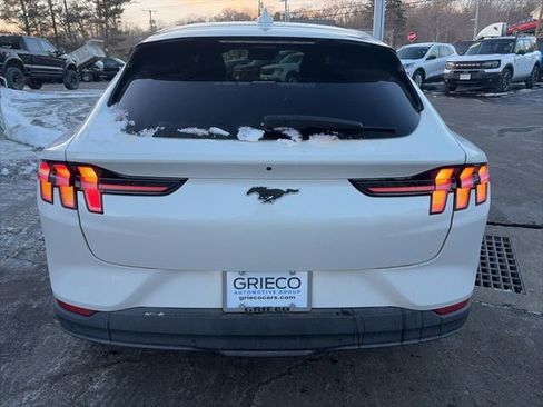 Used 2022 Ford Mustang Mach-E Select image 6