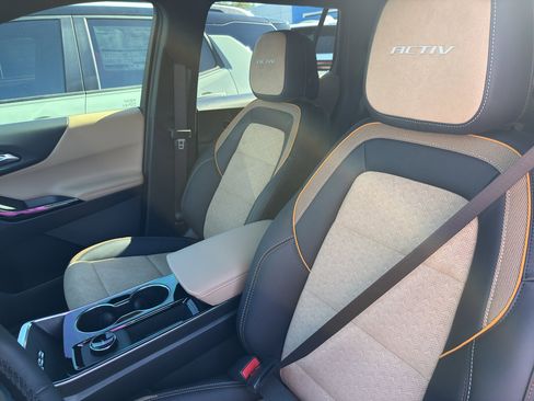 New 2026 Chevrolet Equinox ACTIV w/ Safety and Technology Package image 11