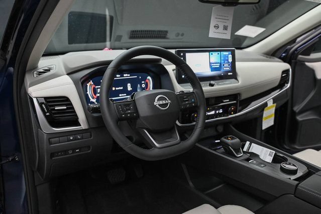 Used 2025 Nissan Rogue SL w/ SL Premium Package AWD/4WD image 32