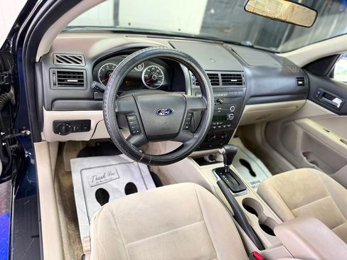 Used 2009 Ford Fusion SE FWD image 25