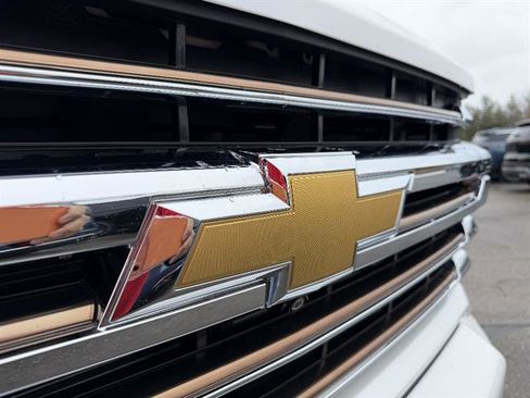 Used 2022 Chevrolet Silverado 3500 High Country image 9