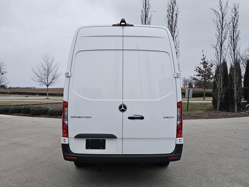 New 2025 Mercedes-Benz Sprinter 2500 image 5