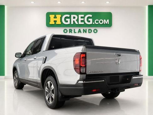 Used 2017 Honda Ridgeline RTL-T image 2