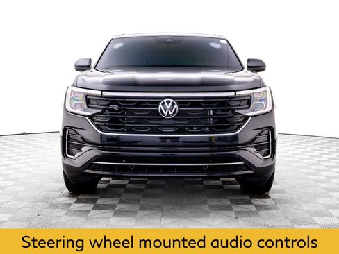 Used 2024 Volkswagen Atlas Cross Sport SEL R-Line AWD/4WD image 9