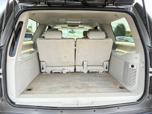 Used 2012 Chevrolet Suburban LT AWD/4WD image 16