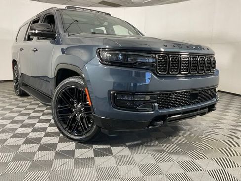 Used 2024 Jeep Wagoneer L Series II AWD/4WD image 51