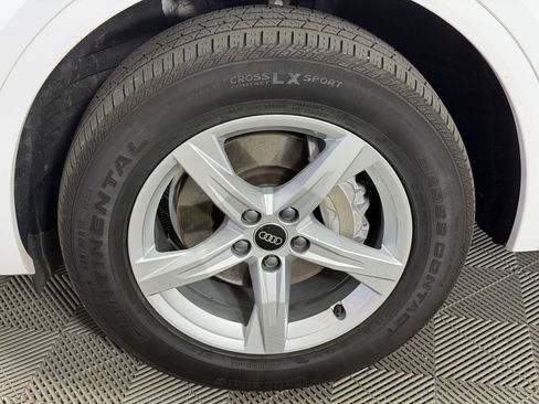 Used 2023 Audi Q5 2.0T Premium w/ Convenience Package AWD/4WD image 12