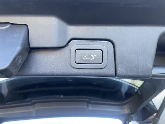 Used 2019 Land Rover Range Rover Evoque HSE Dynamic AWD/4WD image 16