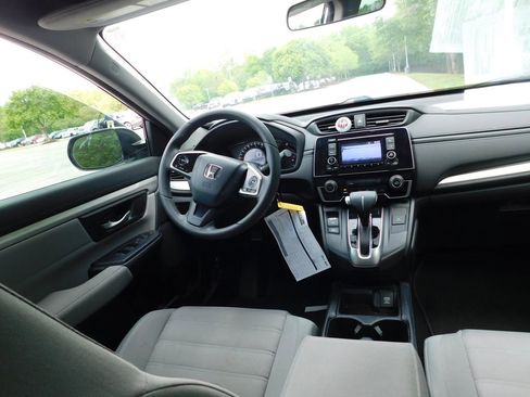 Used 2018 Honda CR-V LX image 6