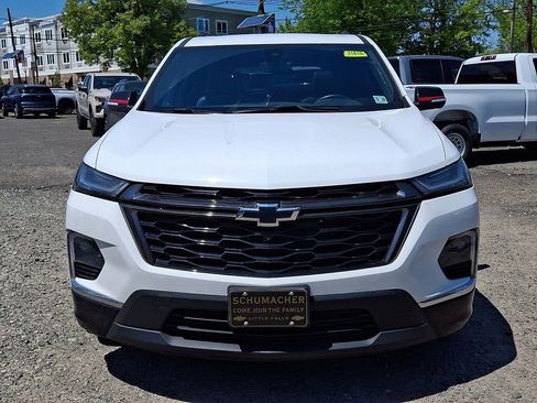 Used 2023 Chevrolet Traverse Premier w/ Redline Edition AWD/4WD image 2