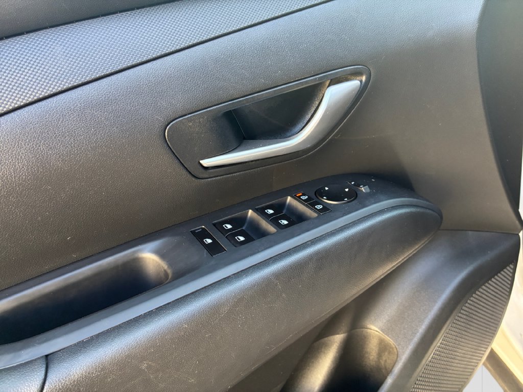 Used 2025 Hyundai Tucson SEL AWD/4WD image 12