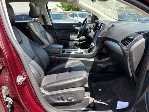 Used 2021 Ford Edge Titanium w/ Class II Trailer Tow Package AWD/4WD image 9