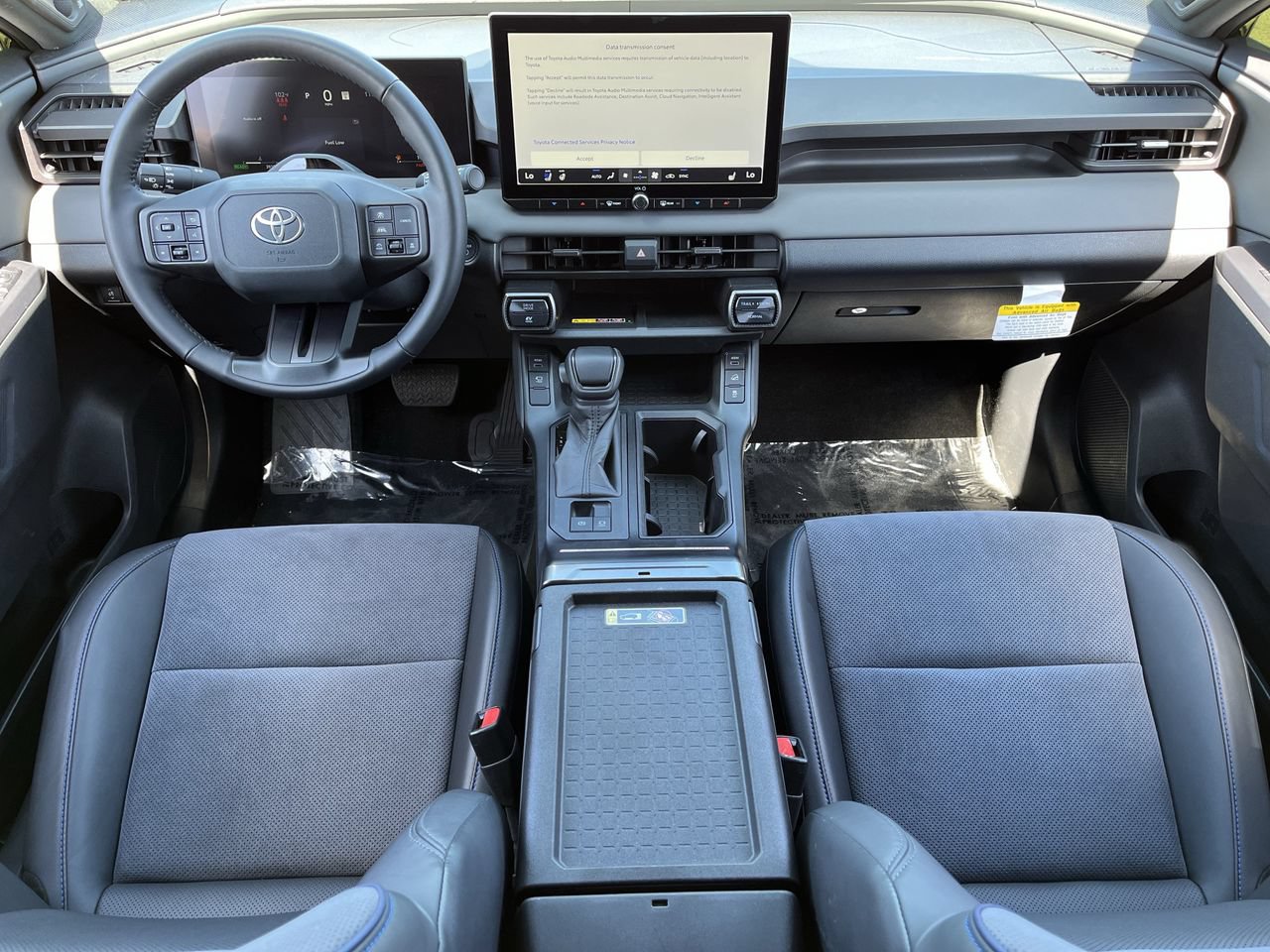 Used 2026 Toyota RAV4 XSE w/ Weather Package AWD/4WD image 9