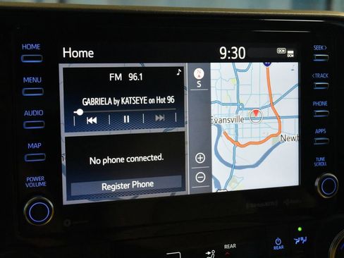 Used 2022 Toyota Highlander XLE AWD/4WD image 10