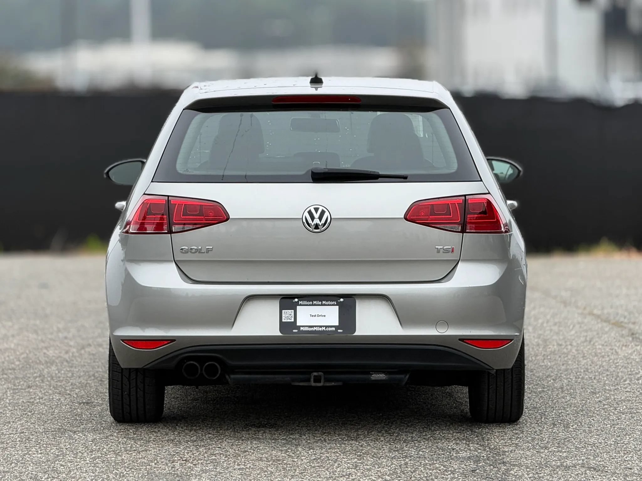 Used 2017 Volkswagen Golf Wolfsburg Edition FWD image 4