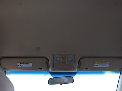 Used 2013 Hyundai Elantra GLS w/ Preferred Pkg image 29