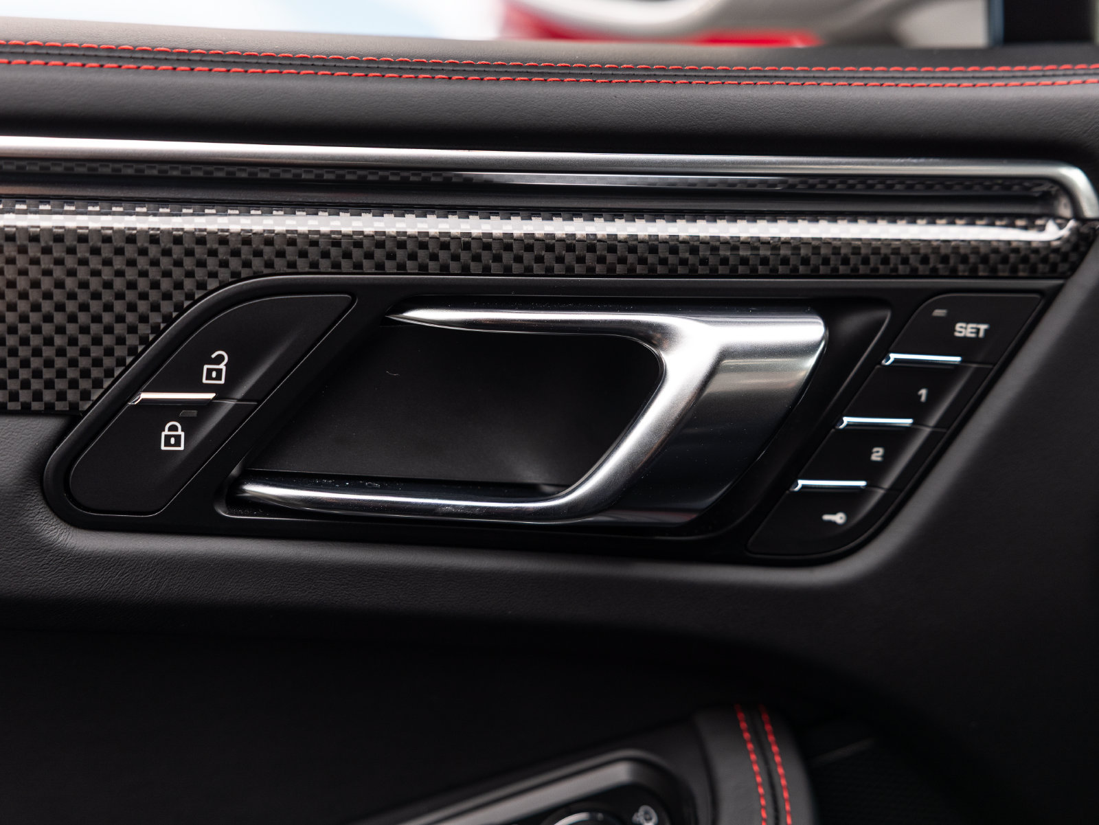 Certified 2026 Porsche Macan GTS AWD/4WD image 23
