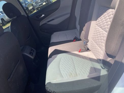 Used 2019 Chevrolet Equinox LS FWD image 5