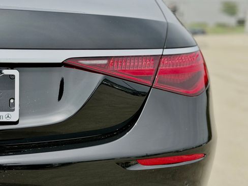 New 2026 Mercedes-Benz S 580 4MATIC Sedan image 14