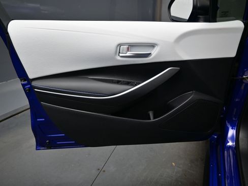 Used 2022 Toyota Corolla SE image 9