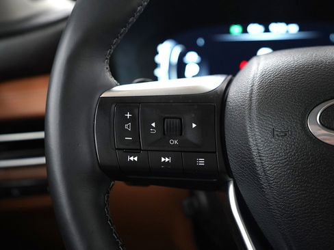 Used 2024 INFINITI QX60 Sensory image 28