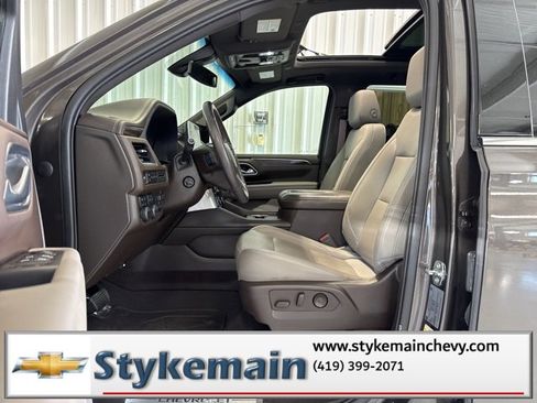 Used 2021 Chevrolet Tahoe LT w/ LT Signature Package image 34