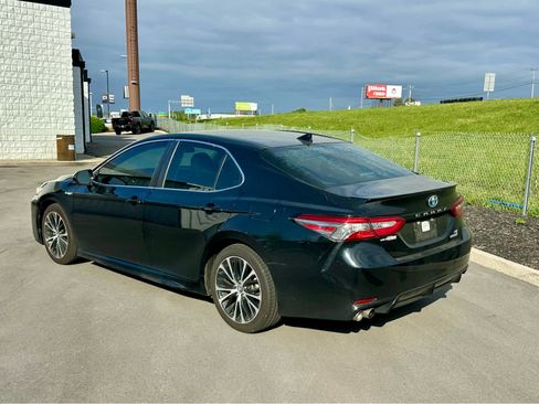 Used 2019 Toyota Camry SE image 7