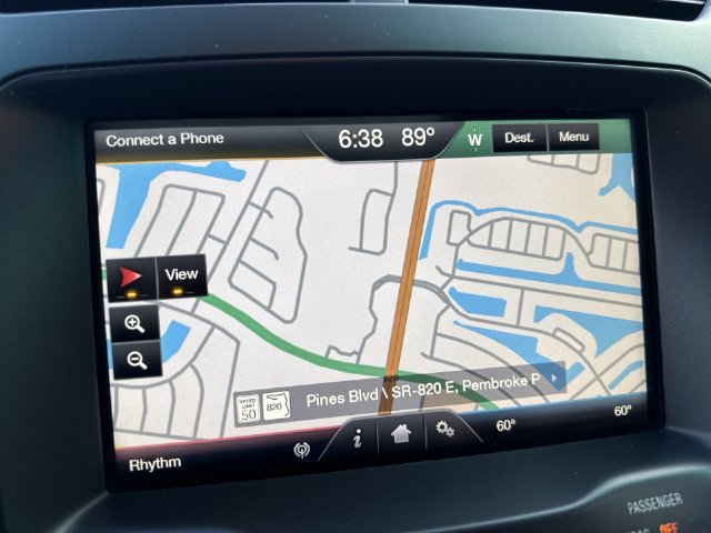 Used 2014 Ford Explorer XLT w/ Equipment Group 202A AWD/4WD image 18