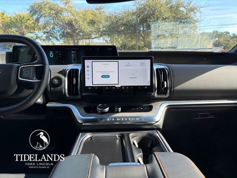 New 2026 Ford Expedition Tremor image 21